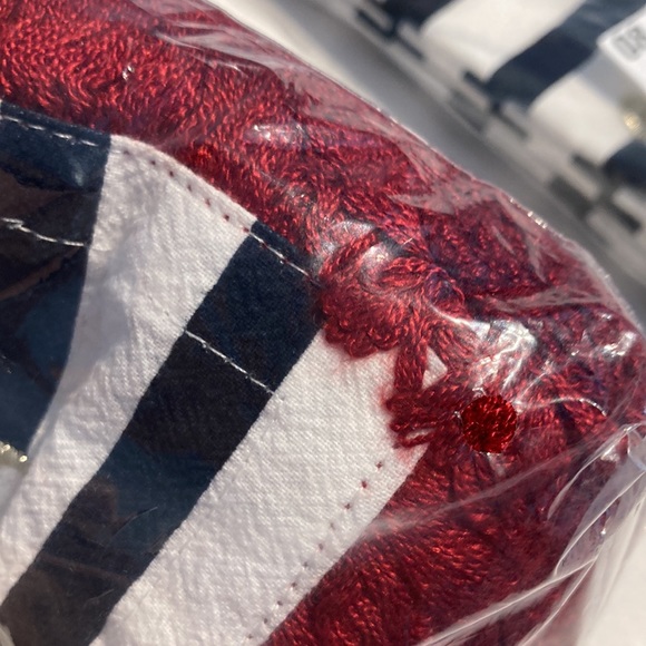 NWT Talbots (8)napkins shells nautical themed - Picture 9 of 10